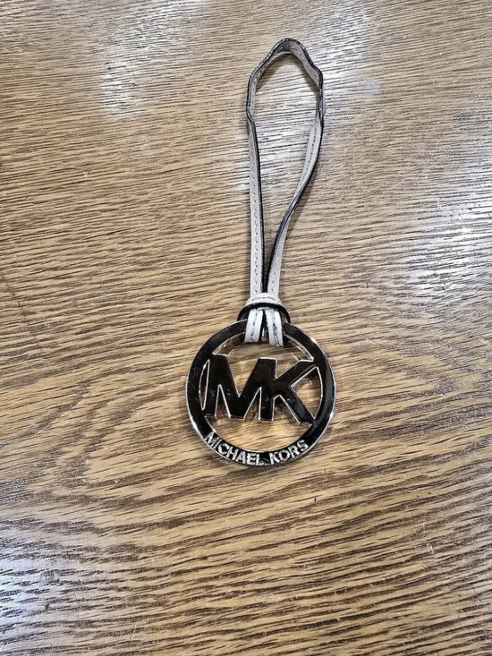 Michael Kors Hang Tag Purse Emblem Gold w/Tan Leather Strap